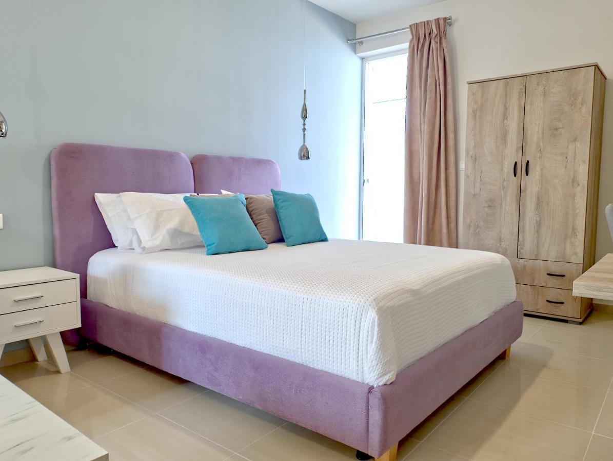Epipleon Luxury Suites -104- Δωμάτιο 35Τμ Με Βεράντα 35Τμ Μπροστά Στη Θάλασσα Нафпактос Экстерьер фото
